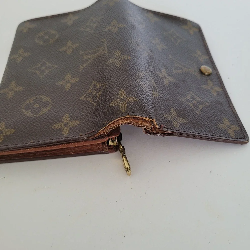 Louis Vuitton Monogram Canvas Portefeuille Tresor Wallet Brown CA0050